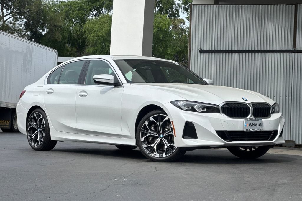 2025 BMW 3 Series 330i