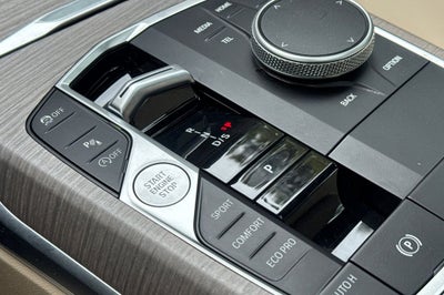 2025 BMW 3 Series 330i