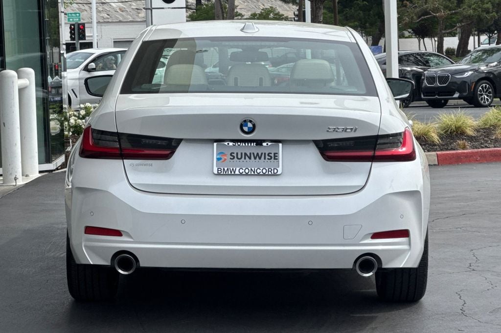 2025 BMW 3 Series 330i
