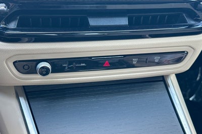2025 BMW 3 Series 330i