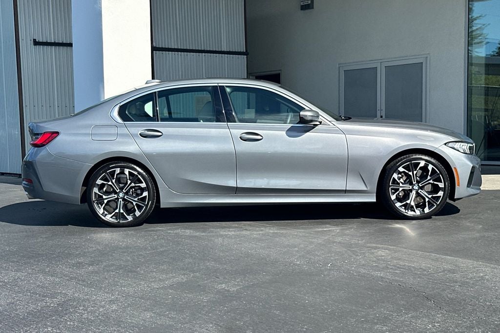 2025 BMW 3 Series 330i
