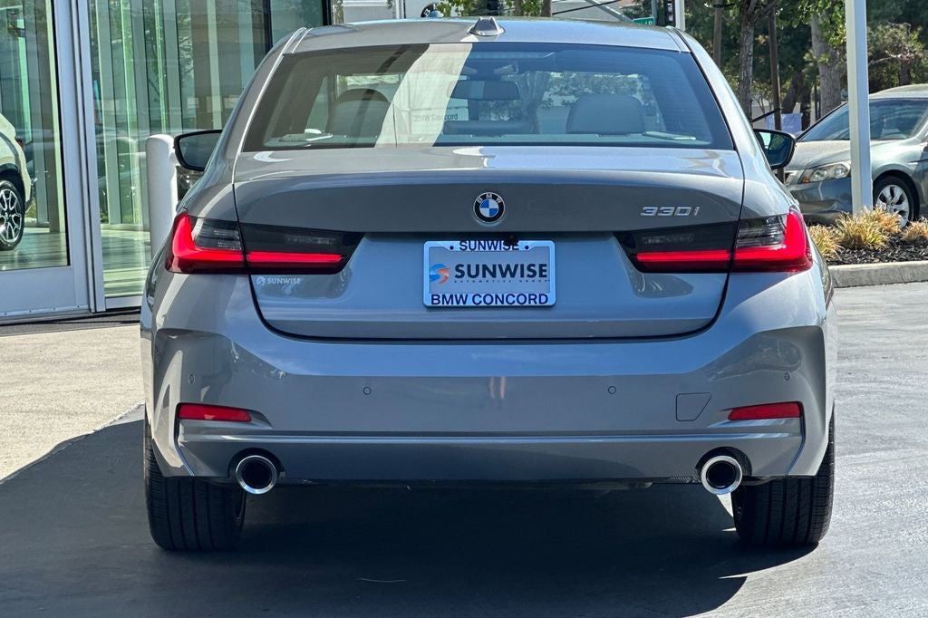 2025 BMW 3 Series 330i