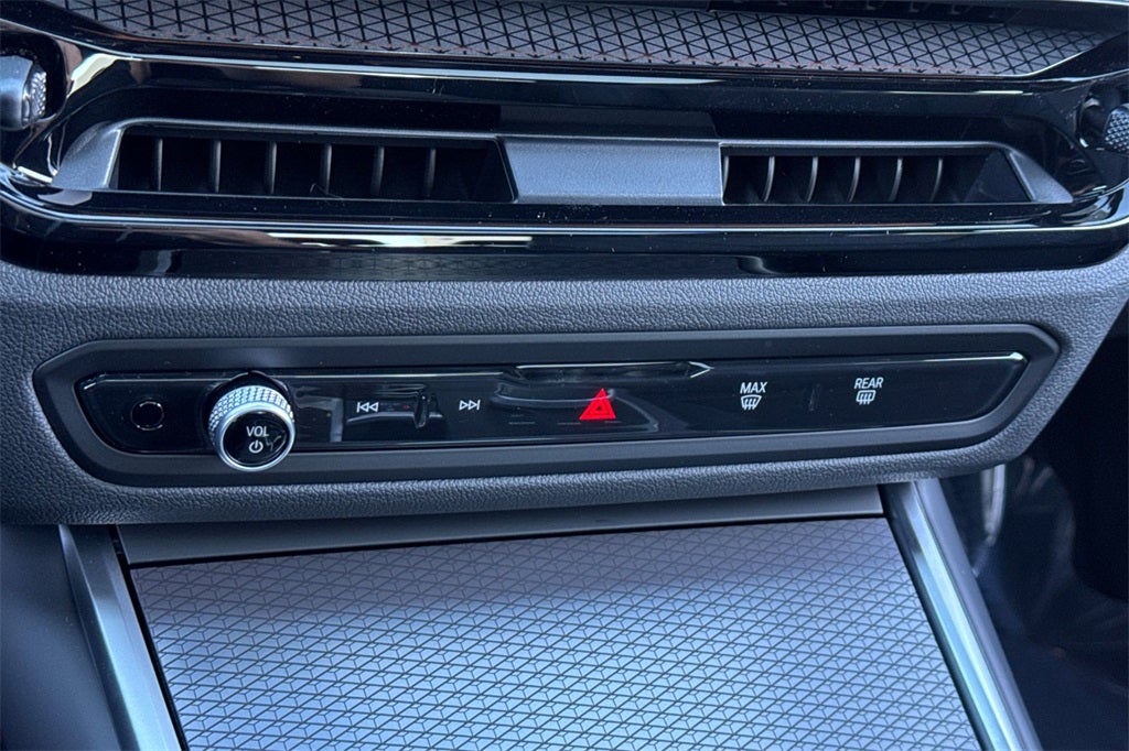 2026 BMW 3 Series 330i