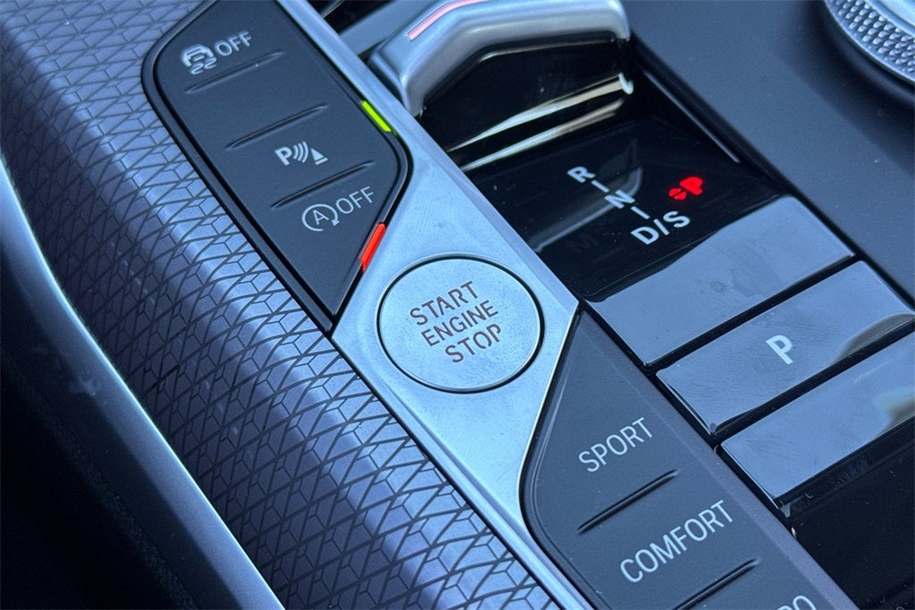 2026 BMW 3 Series 330i