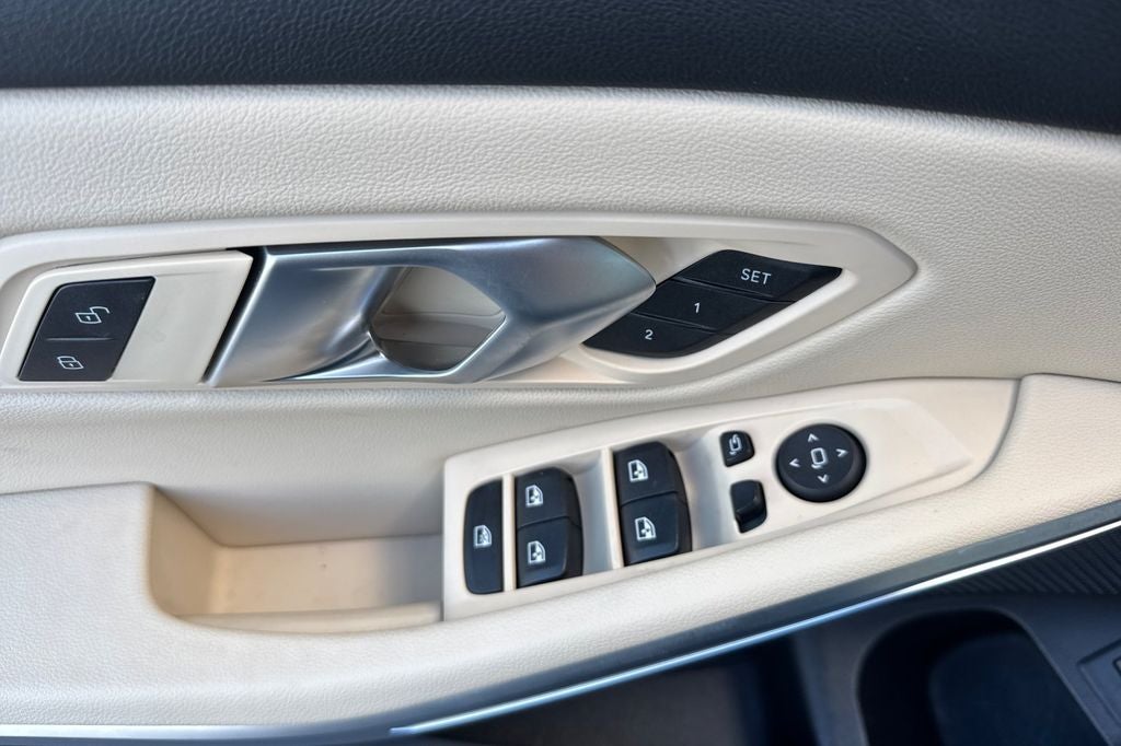 2025 BMW 3 Series 330i