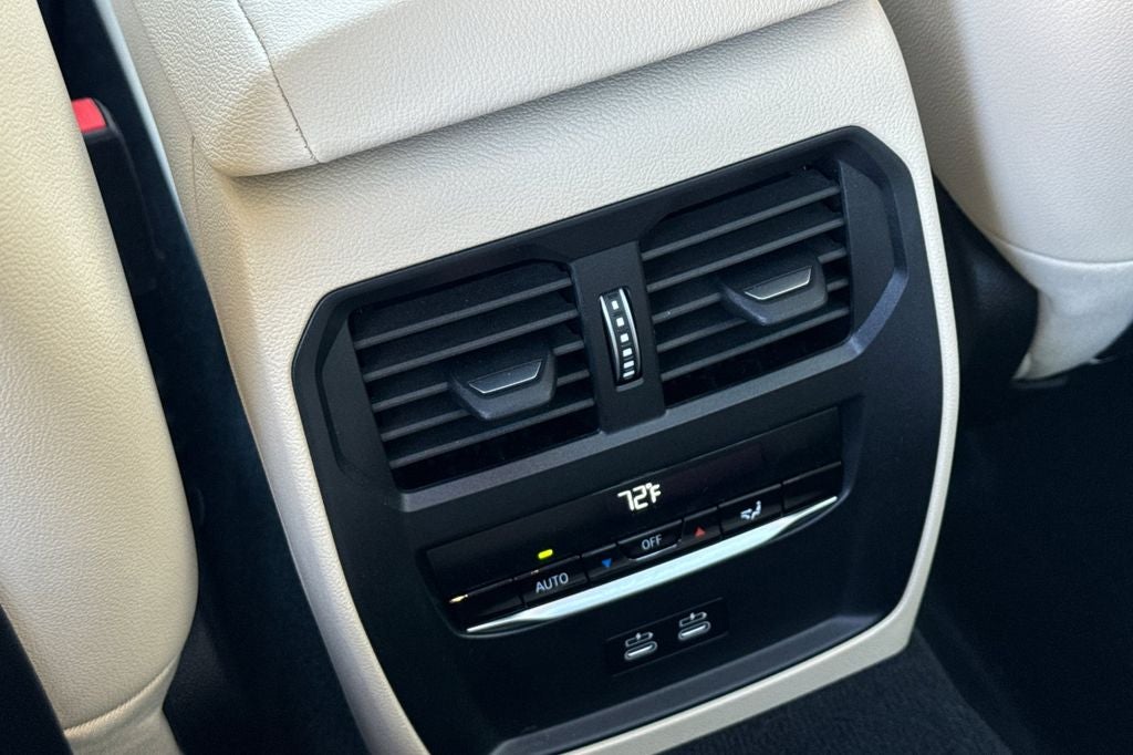 2025 BMW 3 Series 330i
