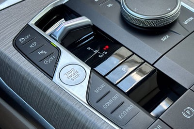 2025 BMW 3 Series 330i
