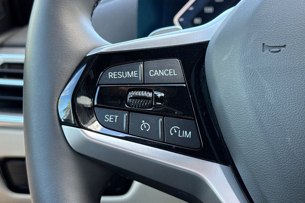 2025 BMW 3 Series 330i