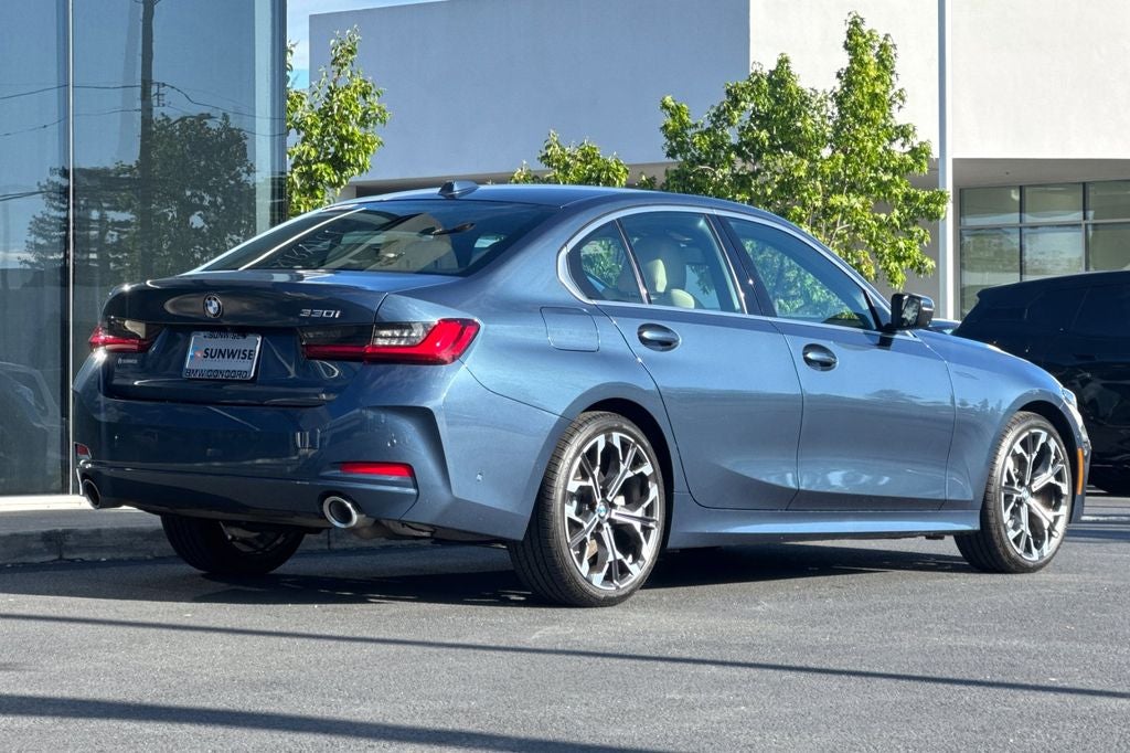 2025 BMW 3 Series 330i