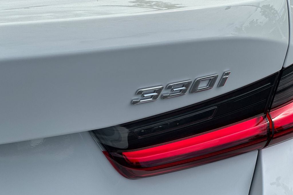 2026 BMW 3 Series 330i