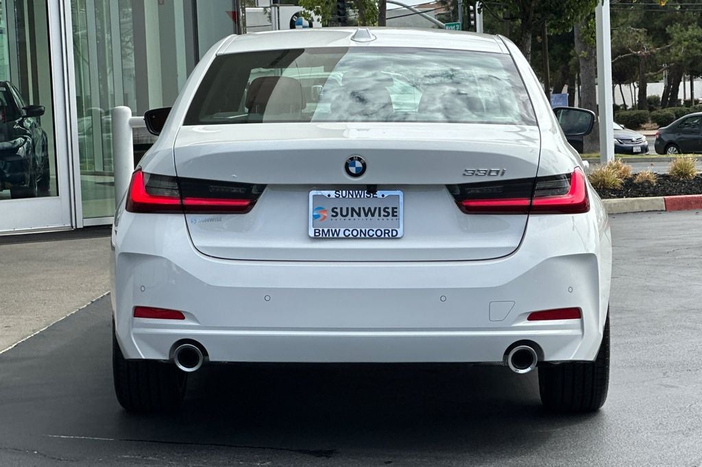 2026 BMW 3 Series 330i