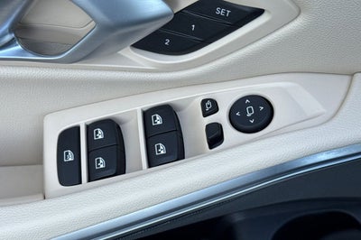 2025 BMW 3 Series 330i