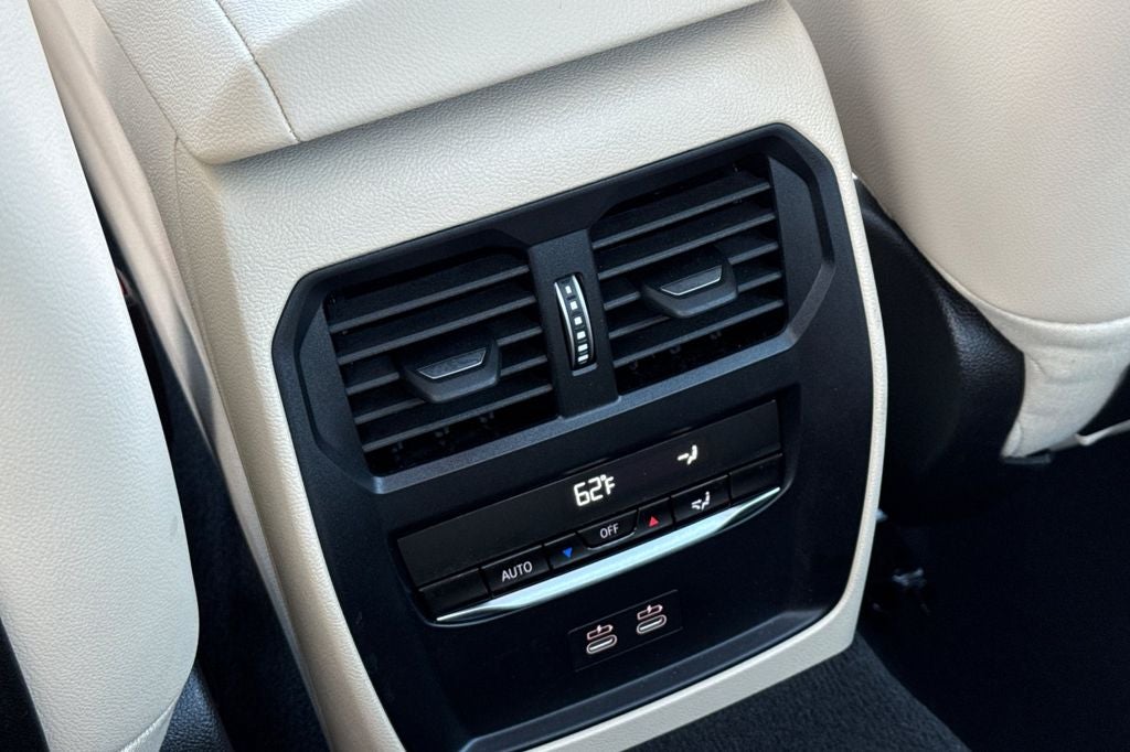 2025 BMW 3 Series 330i