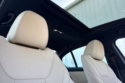 2025 BMW 3 Series 330i