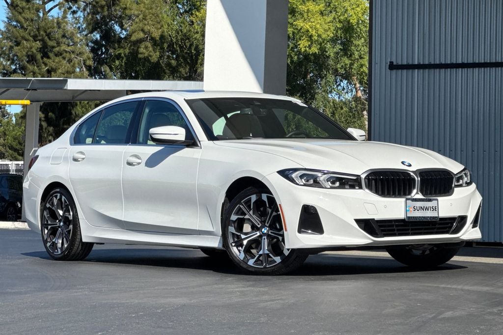 2025 BMW 3 Series 330i
