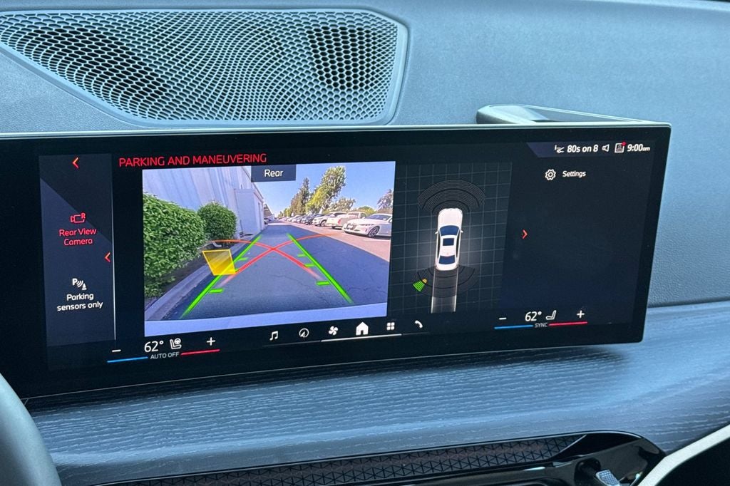 2025 BMW 3 Series 330i