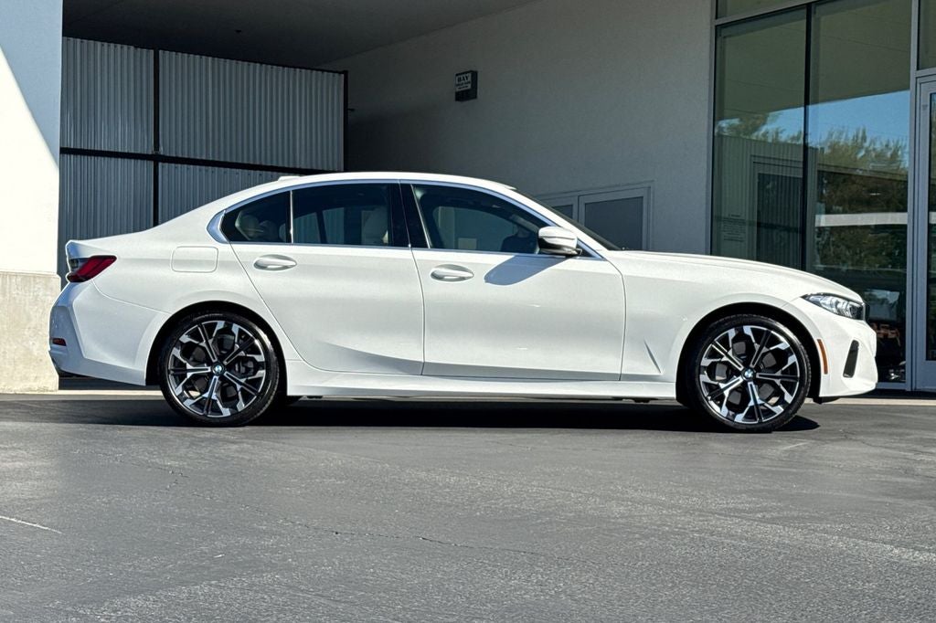 2025 BMW 3 Series 330i