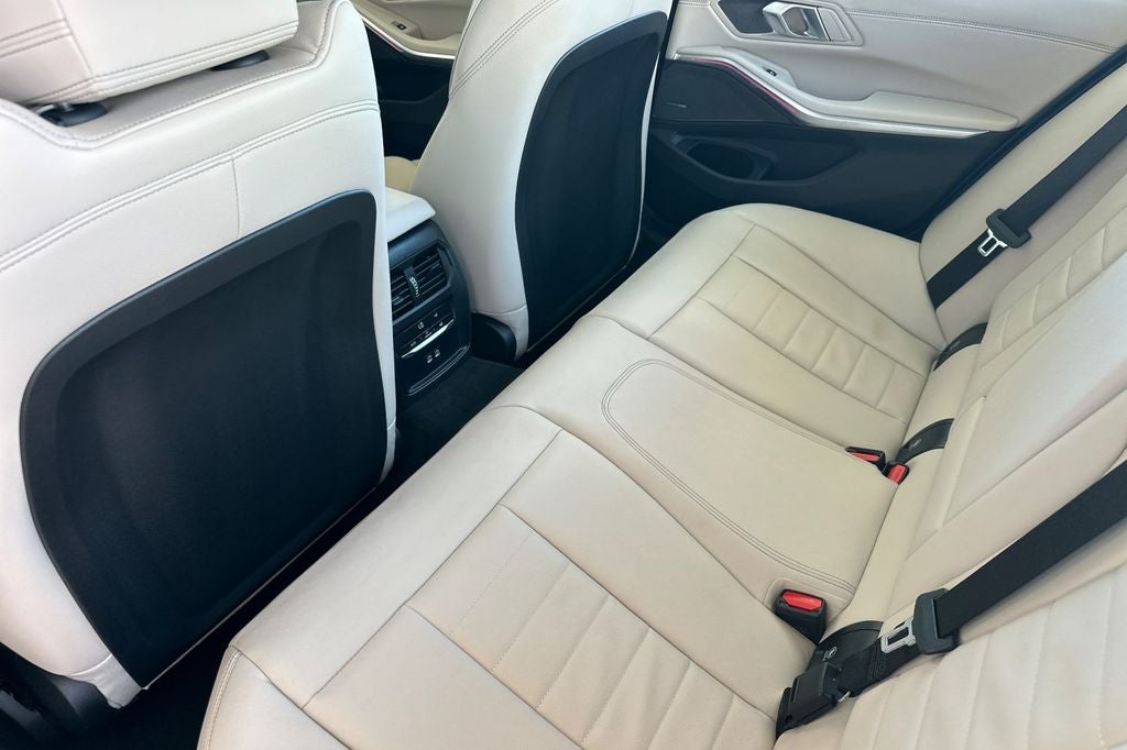 2025 BMW 3 Series 330i