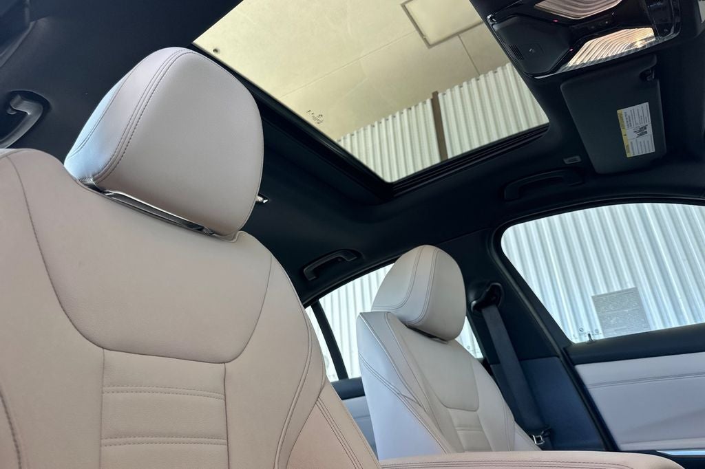 2025 BMW 3 Series 330i