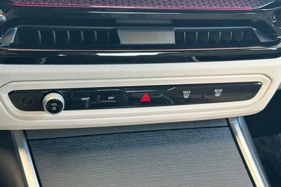 2025 BMW 3 Series 330i