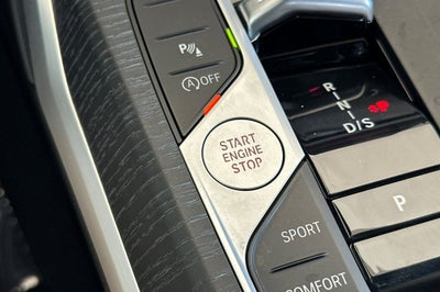 2025 BMW 3 Series 330i