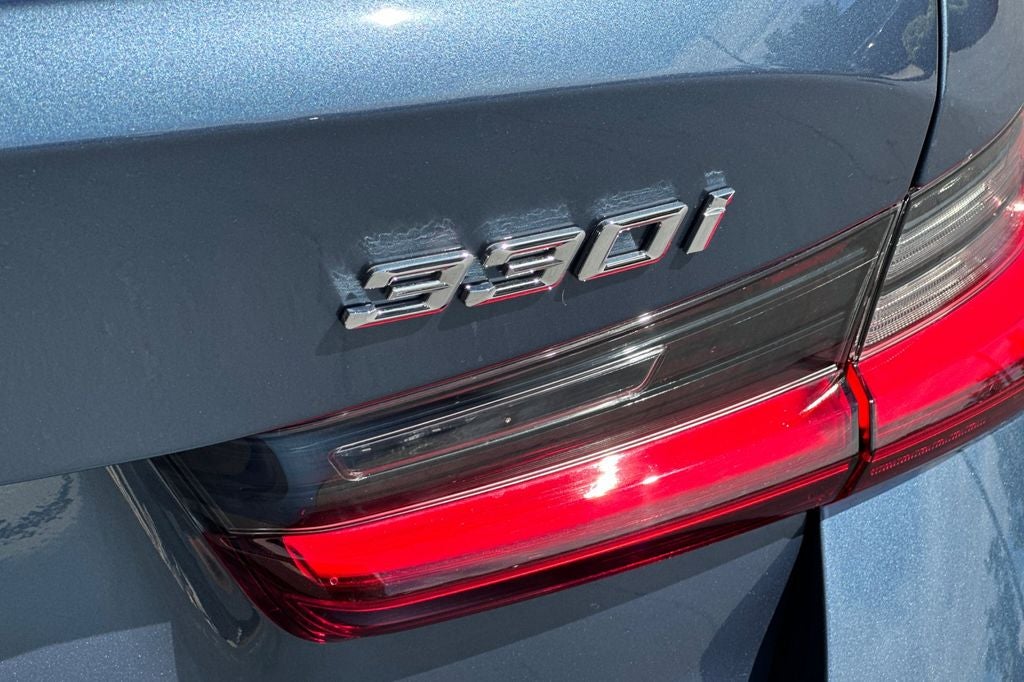 2025 BMW 3 Series 330i