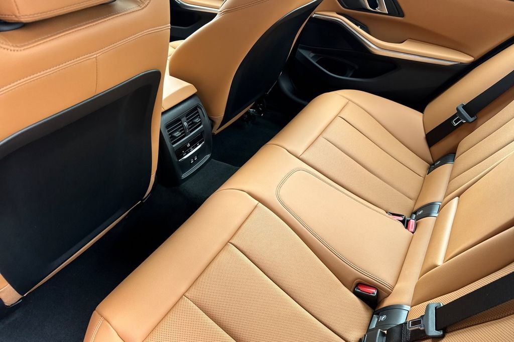 2026 BMW 3 Series 330i