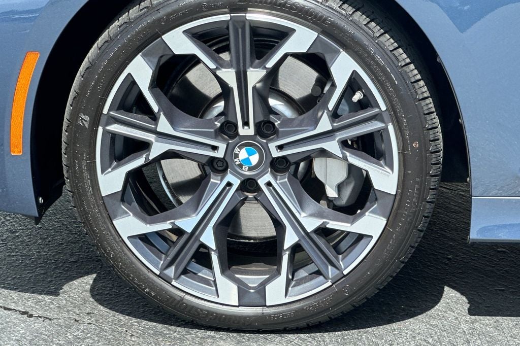 2025 BMW 3 Series 330i