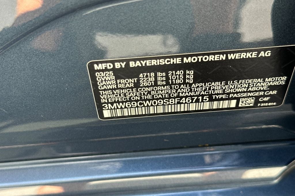 2025 BMW 3 Series 330i