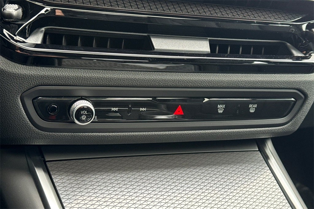 2026 BMW 3 Series 330i