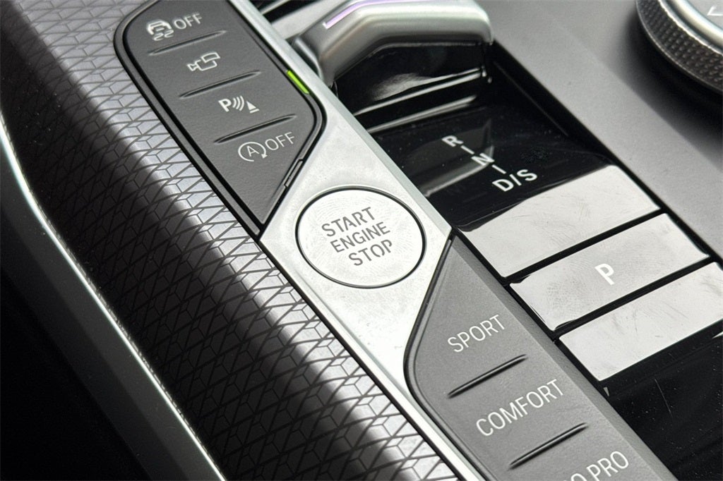 2026 BMW 3 Series 330i