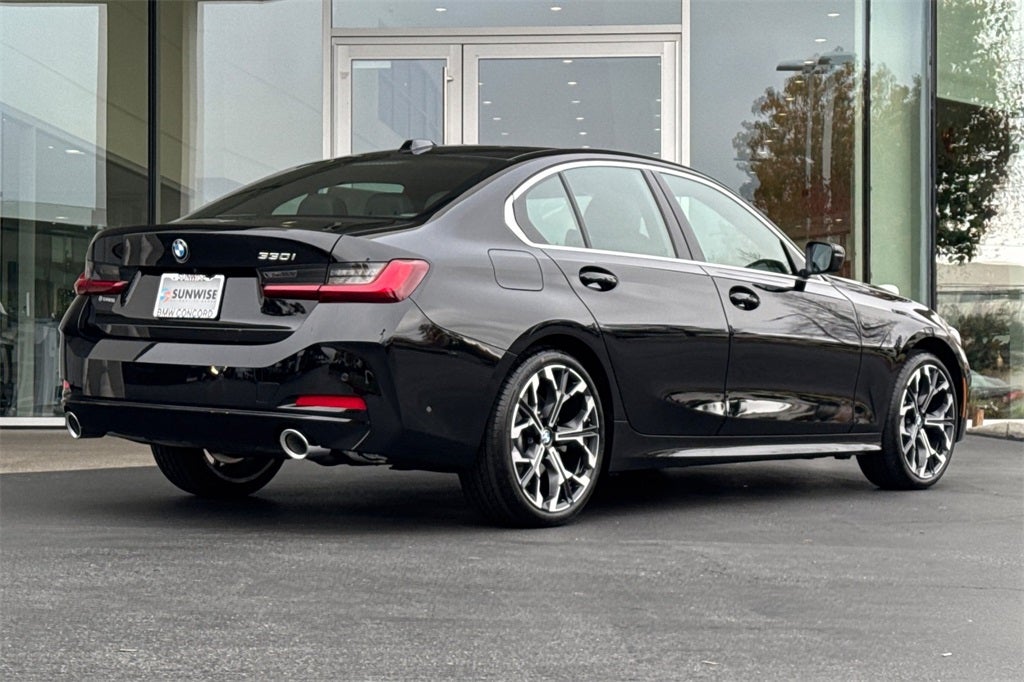 2026 BMW 3 Series 330i