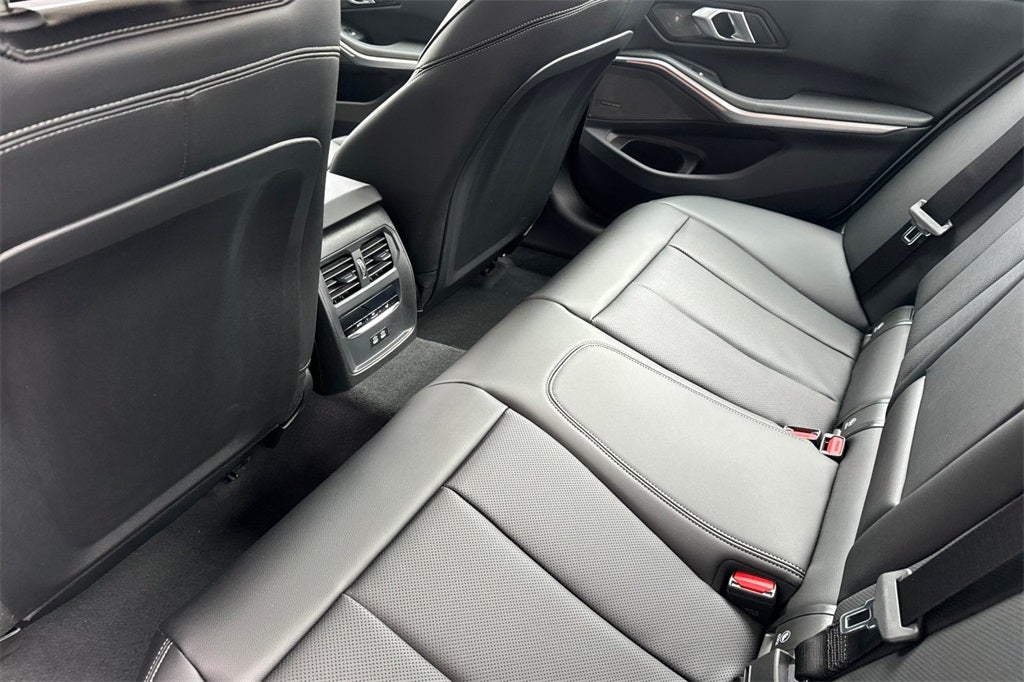 2026 BMW 3 Series 330i