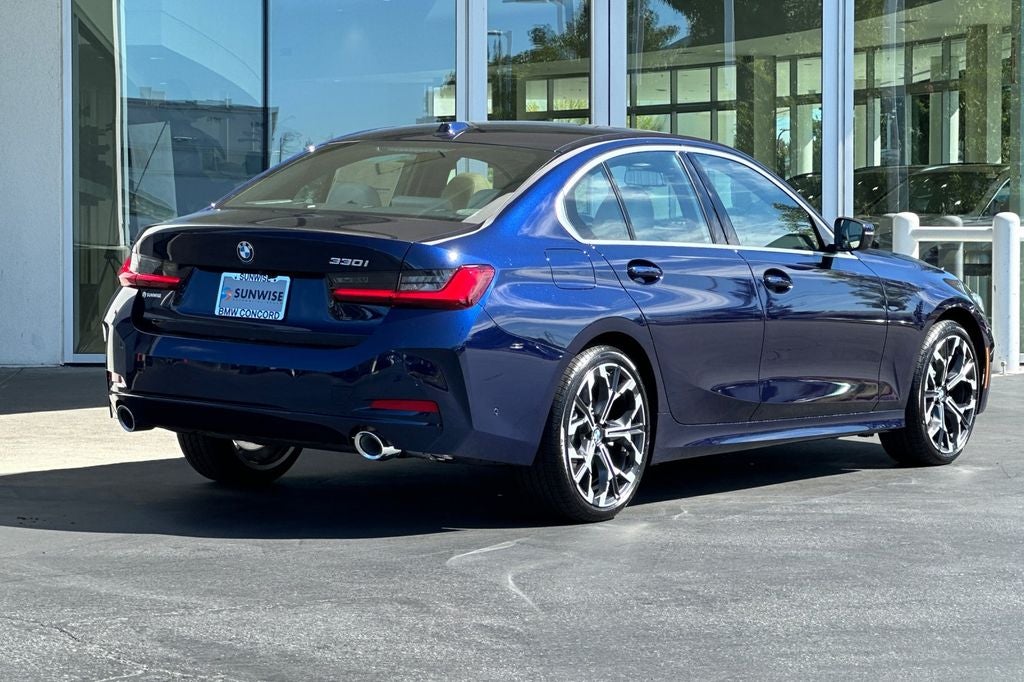 2026 BMW 3 Series 330i