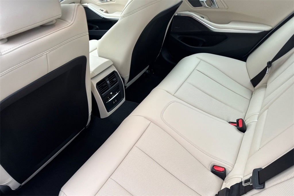 2026 BMW 3 Series 330i