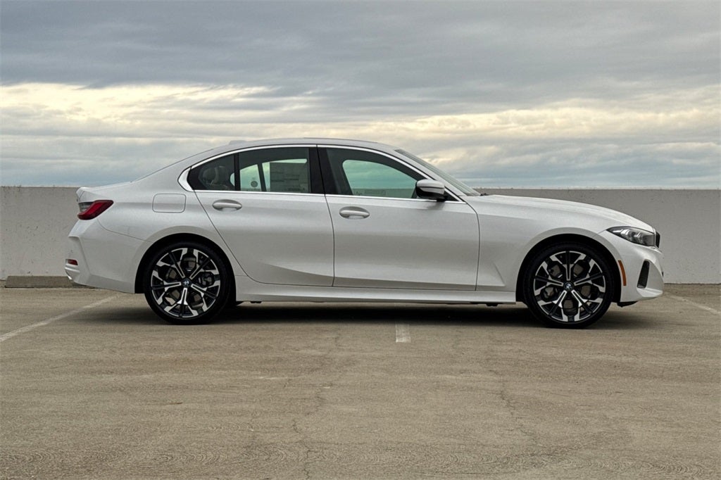 2026 BMW 3 Series 330i