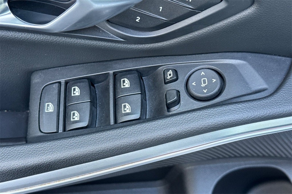 2023 BMW 3 Series 330i