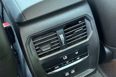 2023 BMW 3 Series 330i