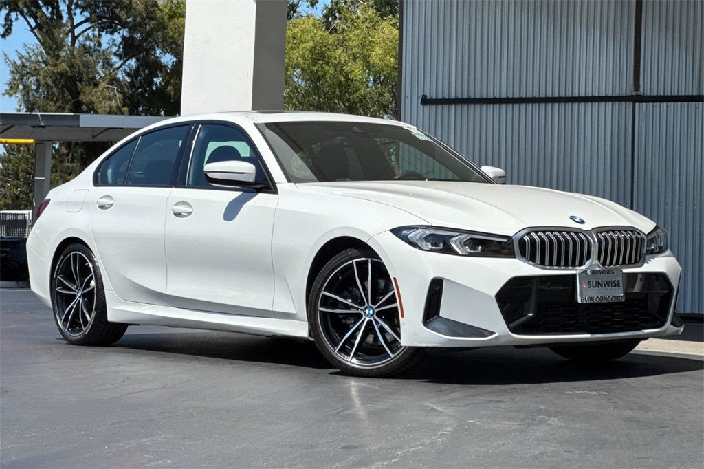 2023 BMW 3 Series 330i