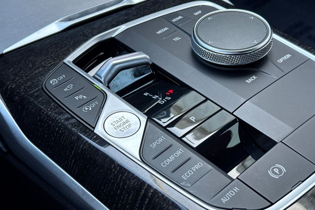 2023 BMW 3 Series 330i