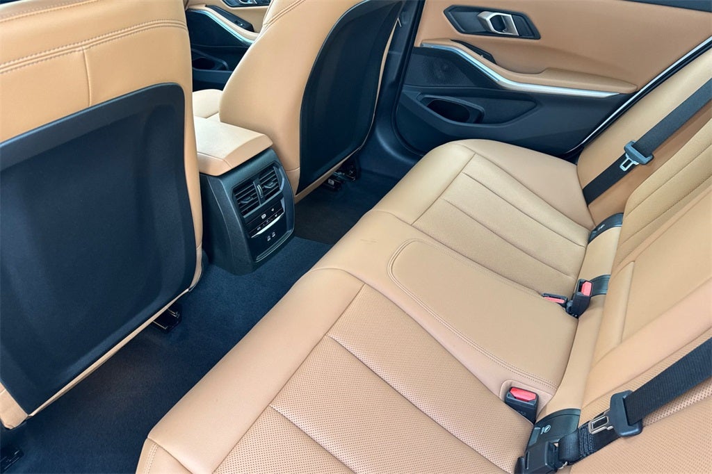 2024 BMW 3 Series 330i