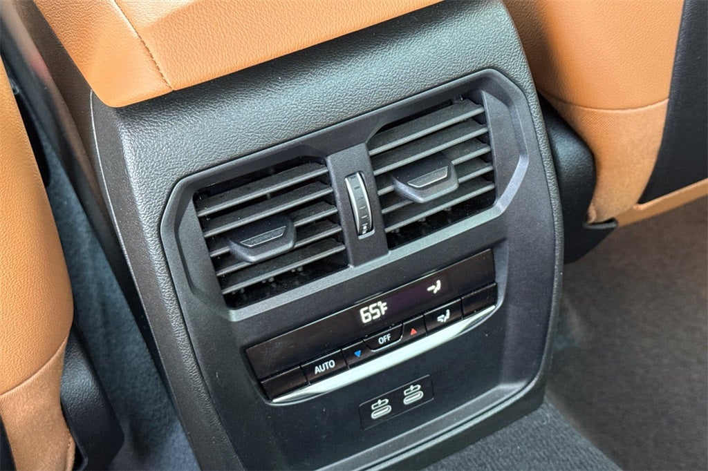 2024 BMW 3 Series 330i