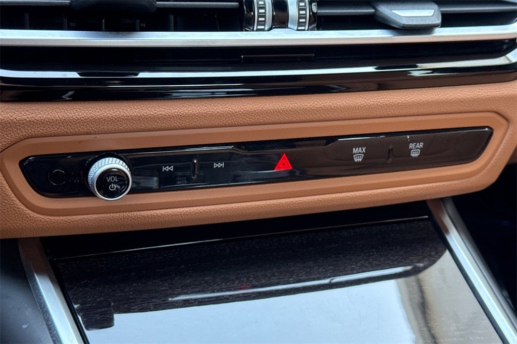 2024 BMW 3 Series 330i