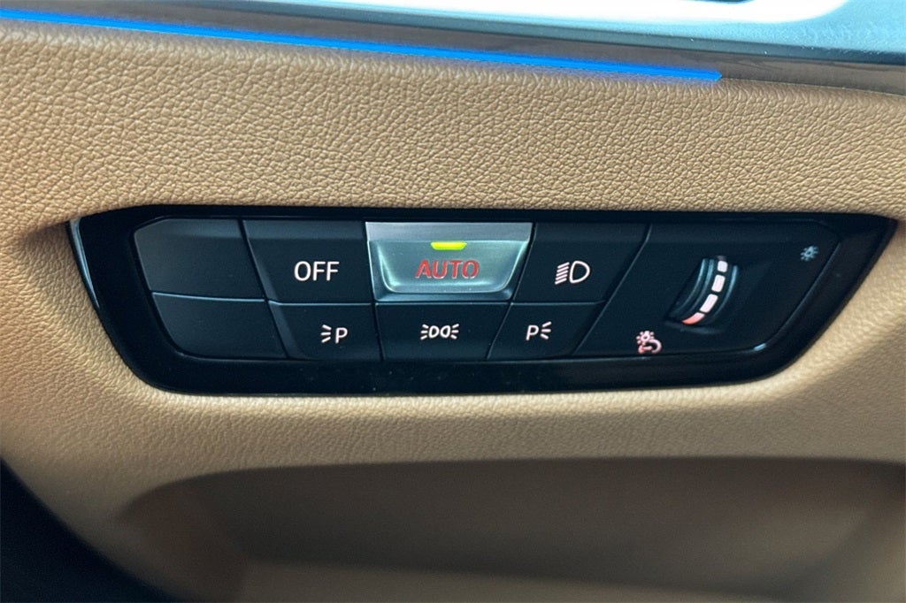 2024 BMW 3 Series 330i