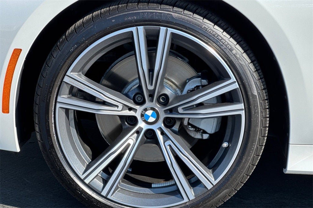 2024 BMW 3 Series 330i