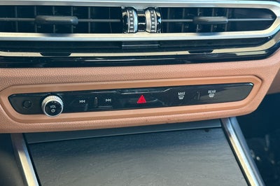 2023 BMW 3 Series 330i