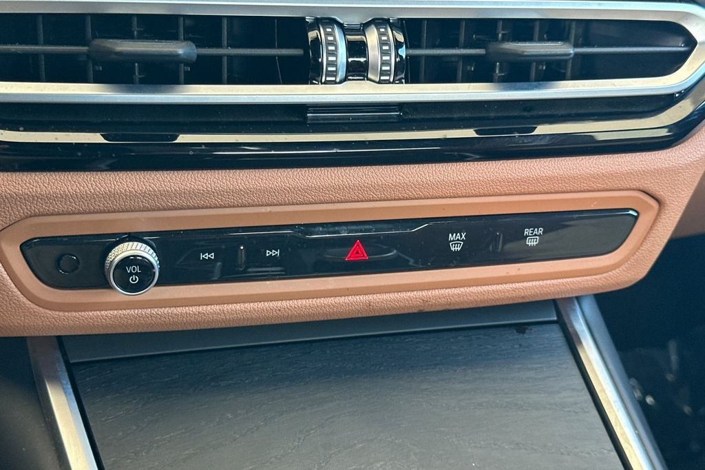 2023 BMW 3 Series 330i
