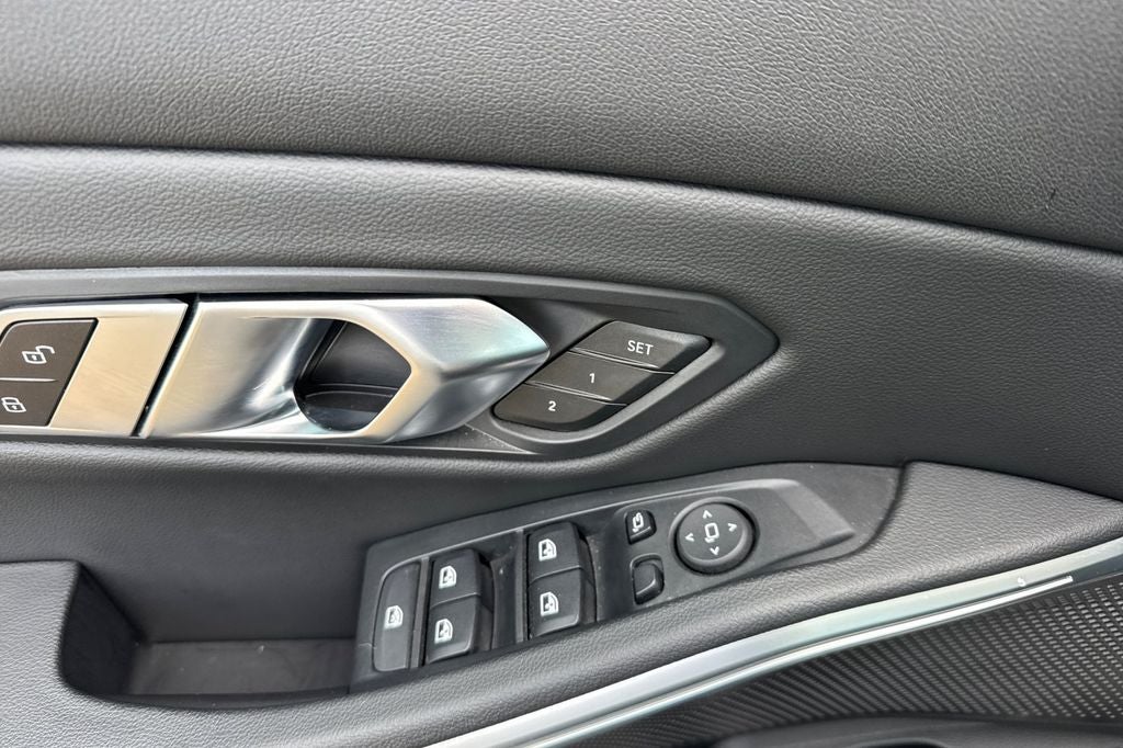 2023 BMW 3 Series 330i