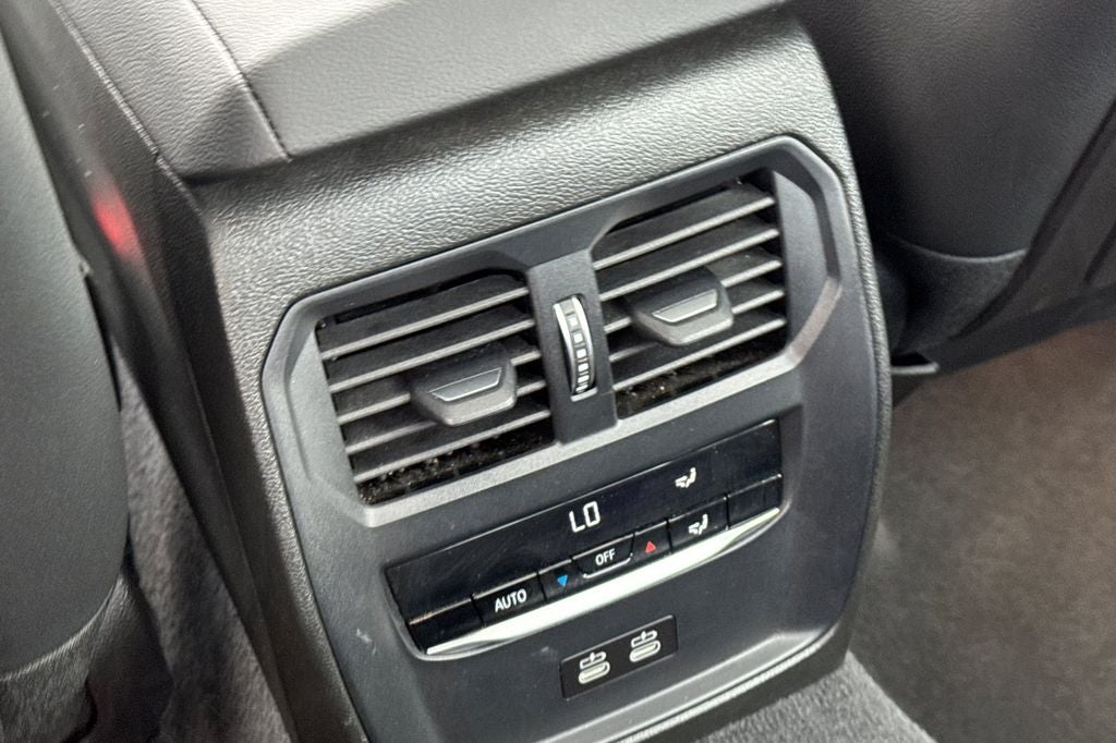 2023 BMW 3 Series 330i