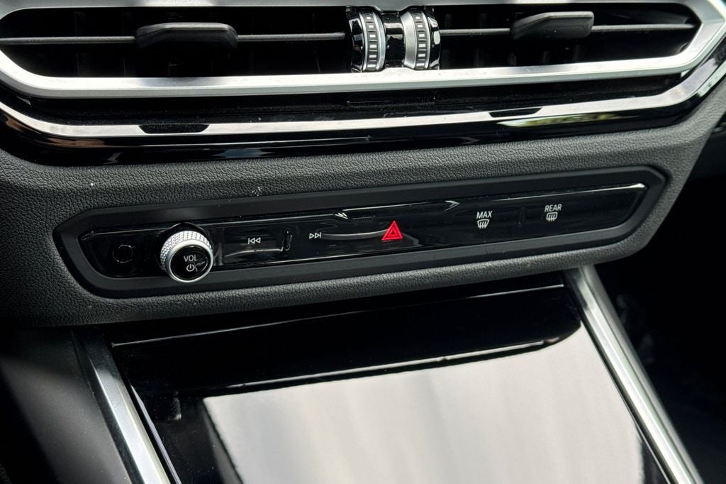 2023 BMW 3 Series 330i